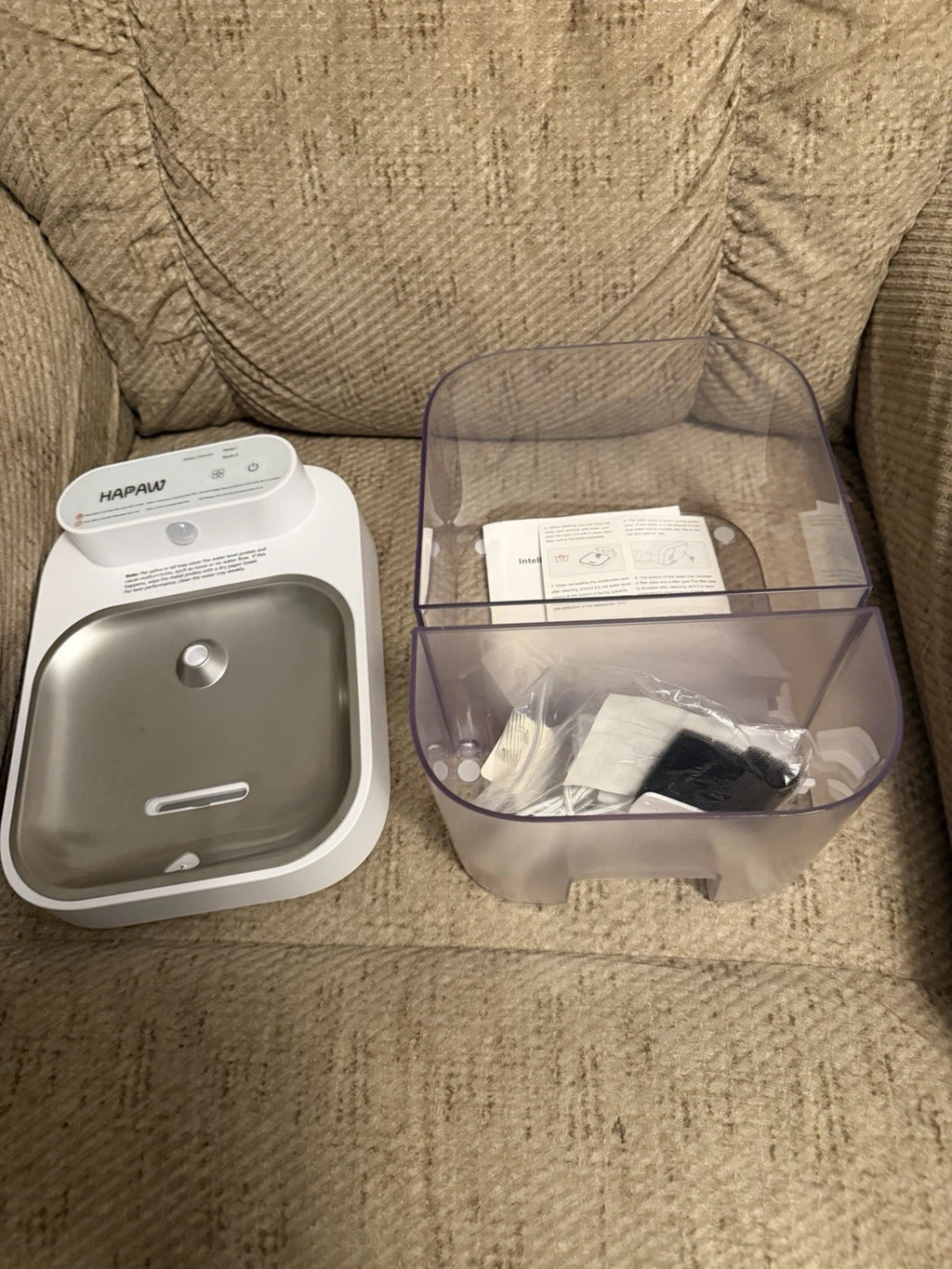 HAPAW Cat Water Fountain Automatic Pet Waterer for Cats &amp; Small Dogs Model P002